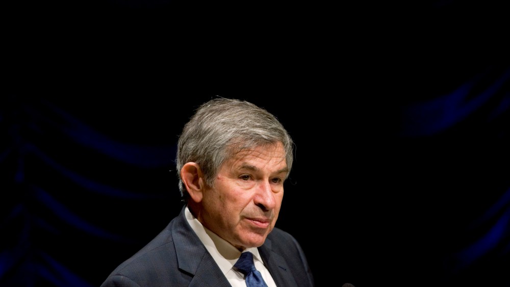 Paul Wolfowitz Attends World Bank Business Group Meeting