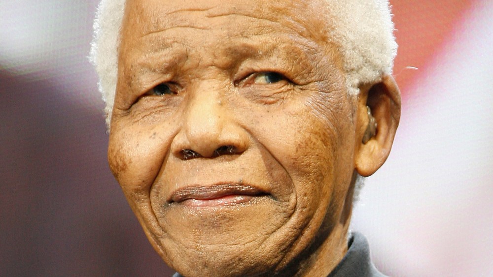 Nelson Mandela onstage during the 46664 Concert In Celebration Of Nelson Mandela's Life held at Hyde Park on June 27, 2008 in London, England.  (Photo by Gareth Davies/Getty Images/File)