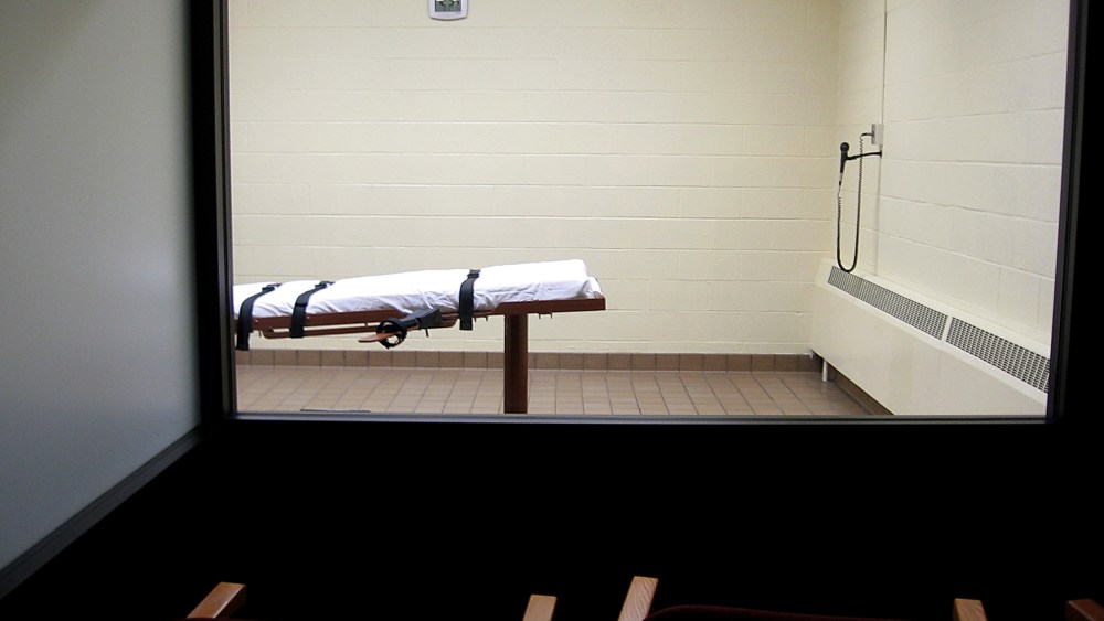 A witness room faces an execution chamber. (Photo by Caroline Groussain/AFP/Getty)