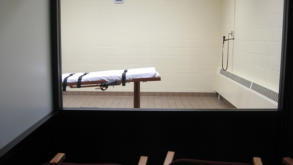 This Nov. 30, 2009 photo shows the witness room facing the execution chamber of the "death house" at the Southern Ohio Correctional Facility in Lucasville, Ohio.