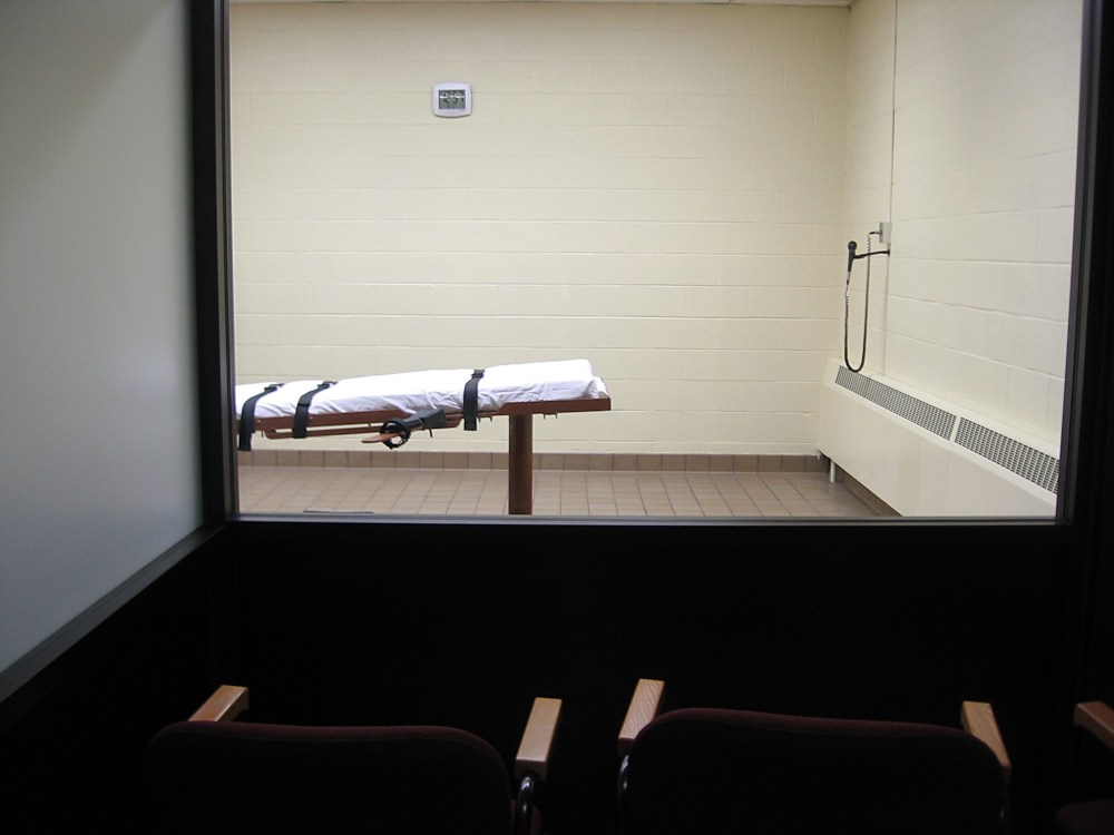 This Nov. 30, 2009 photo shows the witness room facing the execution chamber of the "death house" at the Southern Ohio Correctional Facility in Lucasville, Ohio.