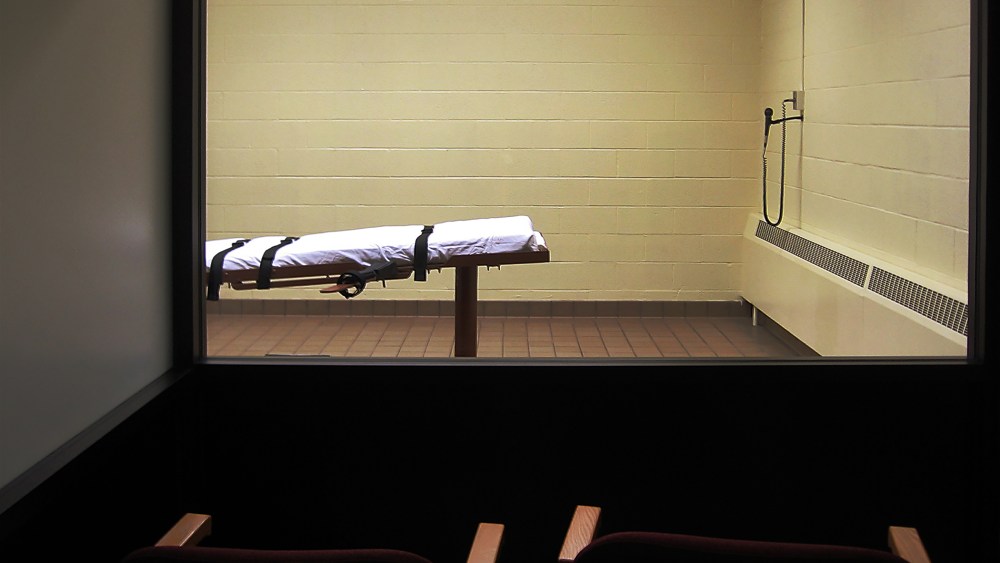 This Nov. 30, 2009 photo shows the witness room facing the execution chamber of the "death house" at the Southern Ohio Correctional Facility in Lucasville, Ohio. (Photo by Caroline Groussain/AFP/Getty)