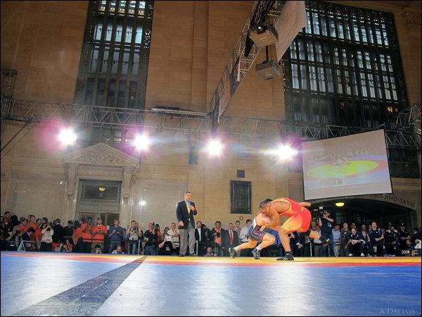 A singlet affair at Grand Central's Vanderbilt Hall