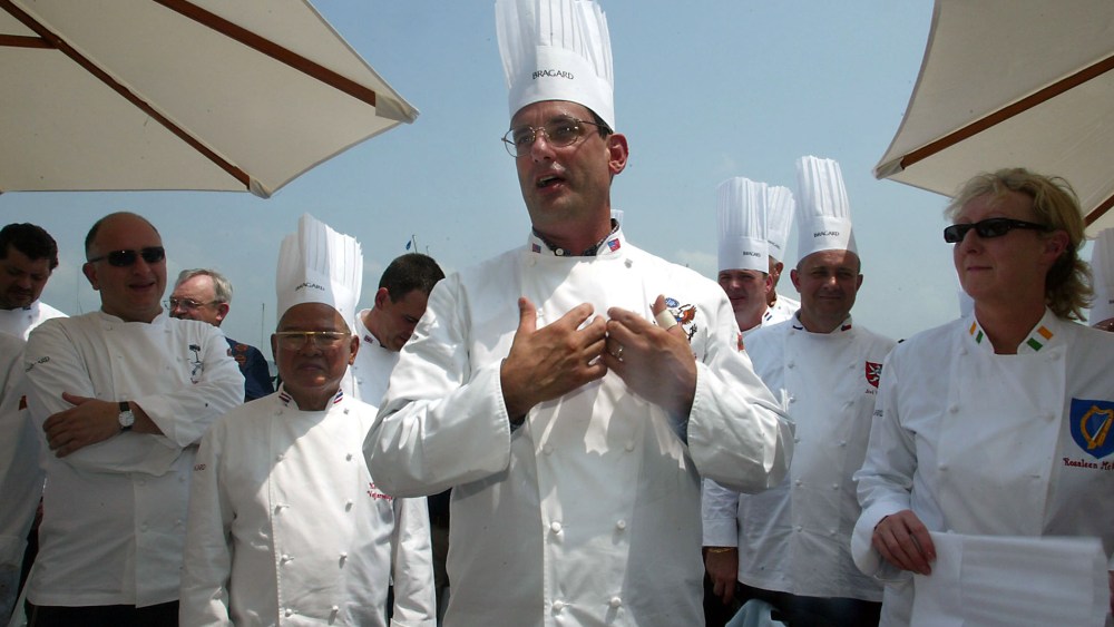 Chef to president George W. Bush , Walter Scheib, greets chefs from around the world at the Chesapeake Bay Maritime Museum in St. Michaels, Md., July 27, 2004. (Photo by Matt Houston/AP)