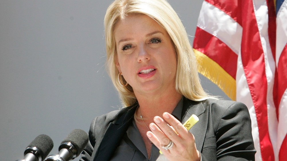 Pam Bondi Apologizes- 09/25/13