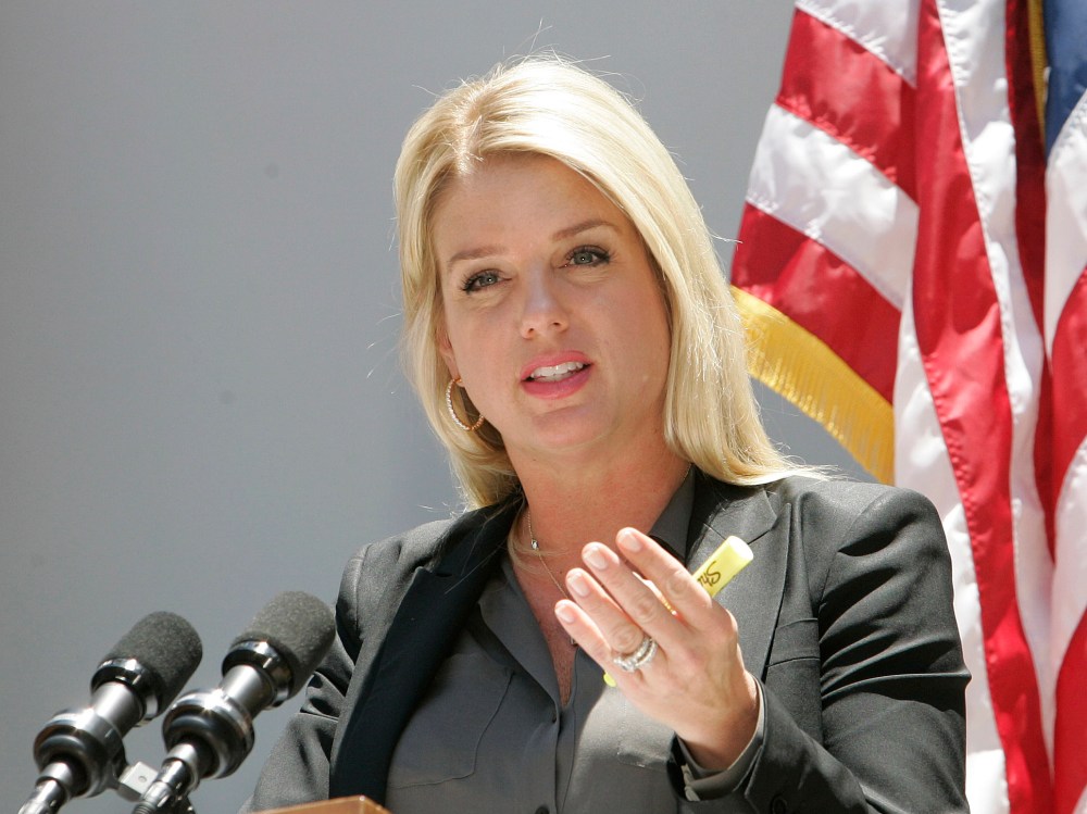 Pam Bondi Apologizes- 09/25/13