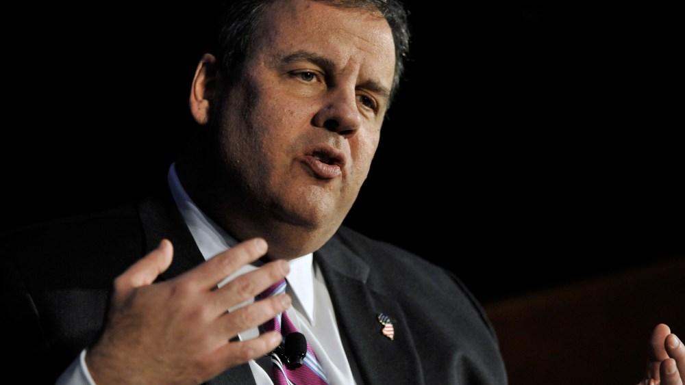 New Jersey Gov. Chris Christie speaks to the Economic Club of Chicago on Tuesday, Feb. 11, 2014 in Chicago.
