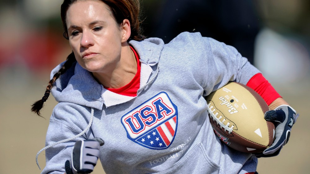 Jennifer Welter participates in a drill during practice, Feb. 13, 2014, in Allen, Texas. (Photo by Cal Sport Media/AP)