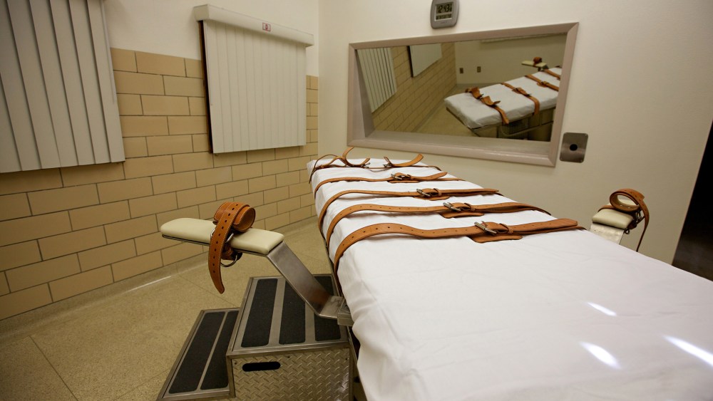 The lethal injection chamber of the South Dakota State Penitentiary is seen, Oct. 9, 2012.
