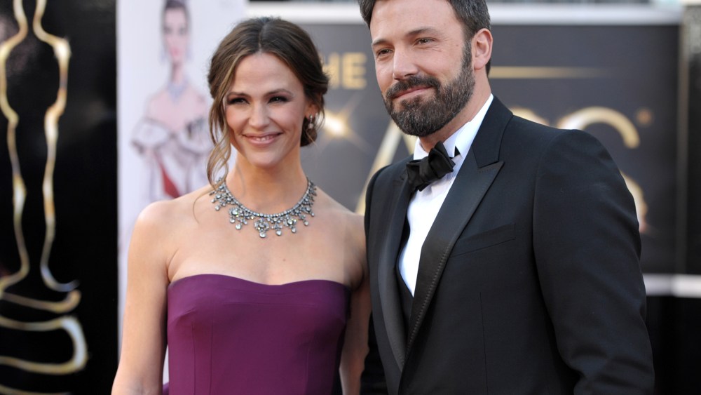 Jennifer Garner and Ben Affleck arrive at the Oscars in Los Angeles, Feb. 24, 2013. (Photo by John Shearer/Invision/AP)