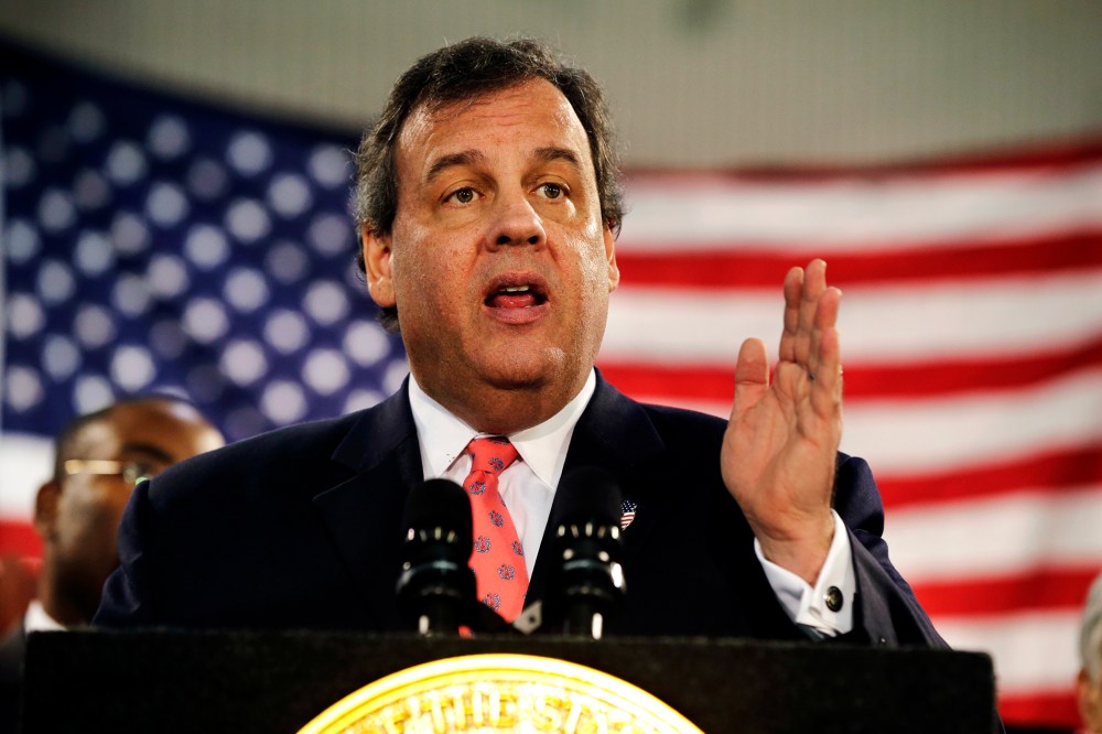 Chris Christie addresses a gathering of home owners in Manahawkin, N.J., Jan. 16, 2014.