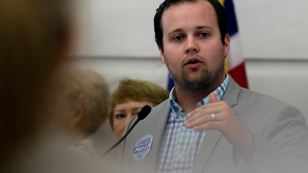 Josh Duggar, executive director of FRC Action, speaks in favor the Pain-Capable Unborn Child Protection Act at the Arkansas state Capitol in Little Rock, Ark., Aug. 29, 2014. (Photo by Danny Johnston/AP)