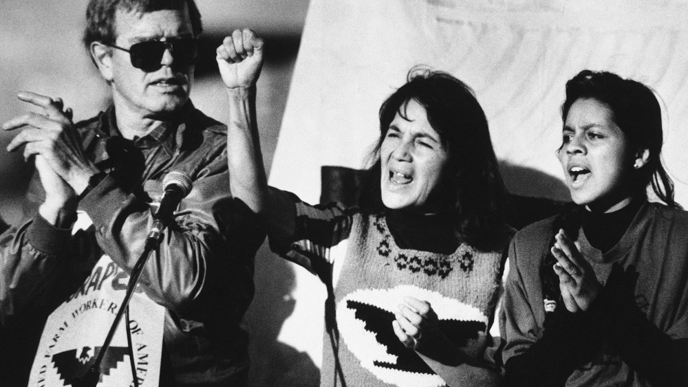 United Farm Workers leader Dolores Huerta (center) leads a rally on Nov. 19, 1988 as part of a national boycott of what the UFW claims is the dangerous use of pesticides.