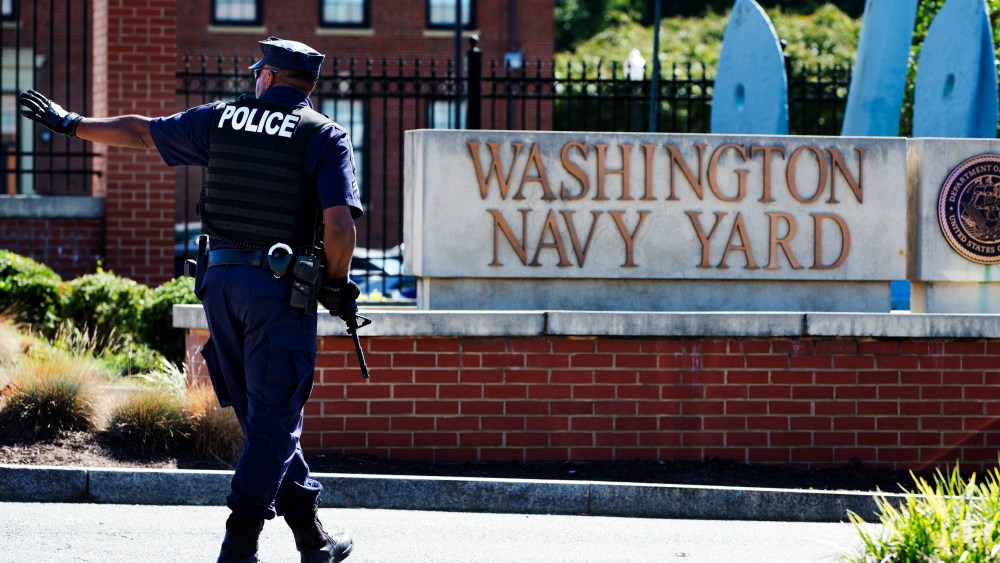 Navy Yard Shooting, security - Erin Delmore - 09/16/2013