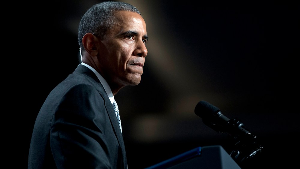 President Barack Obama pauses as he speaks about gun violence at the Annual Meeting of the U.S. Conference of Mayors in San Francisco, June 19, 2015. (Photo by Carolyn Kaster/AP)