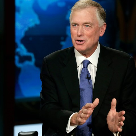 Former Vice President Dan Quayle is interviewed by Maria Bartiromo in New York, July 24, 2014. (Photo by AP)