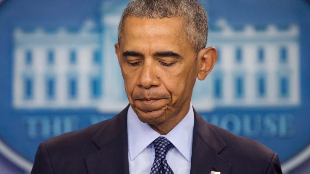 President Barack Obama pauses as he speaks about the massacre at a Orlando nightclub during a news conference at the White House in Washington, D.C., June 12, 2016. (Photo by Pablo Martinez Monsivais/AP)