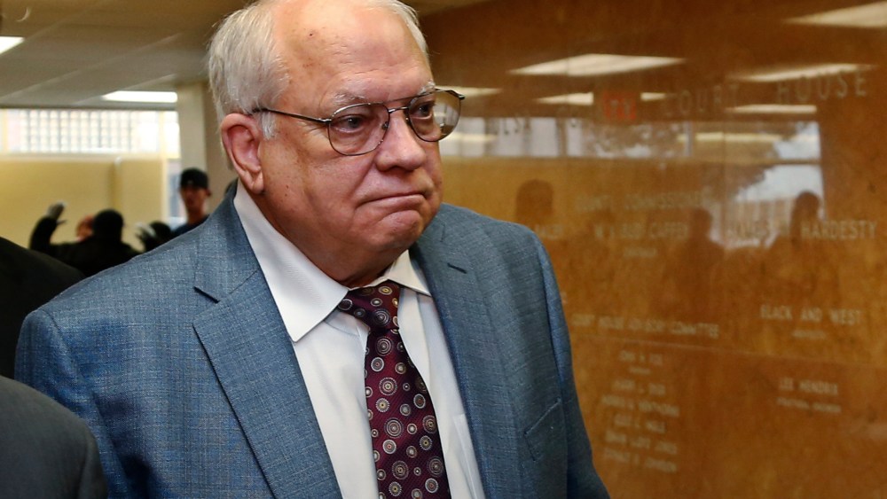 In this Tuesday, April 21, 2015 file photo, Robert Bates arrives for his arraignment at the Tulsa County courthouse in Tulsa, Okla. (Photo by Sue Ogrocki/AP)