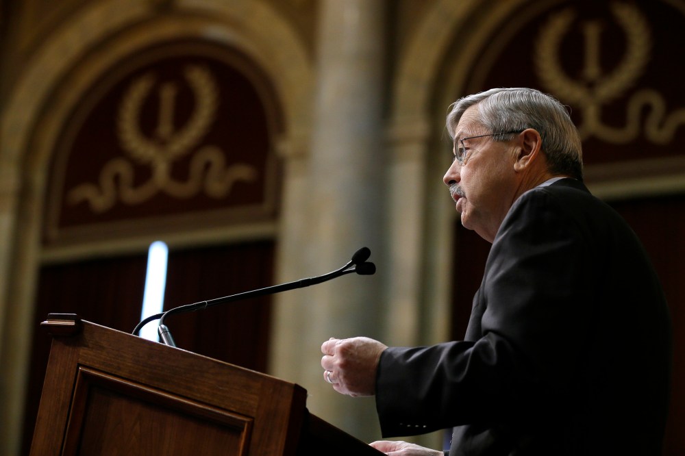 Iowa Gov. Terry Branstad delivers his annual Condition of the State address before a joint session of the Iowa Legislature, Jan. 12, 2016, at the Statehouse in Des Moines, Iowa. (Photo by Charlie Neibergall/AP)