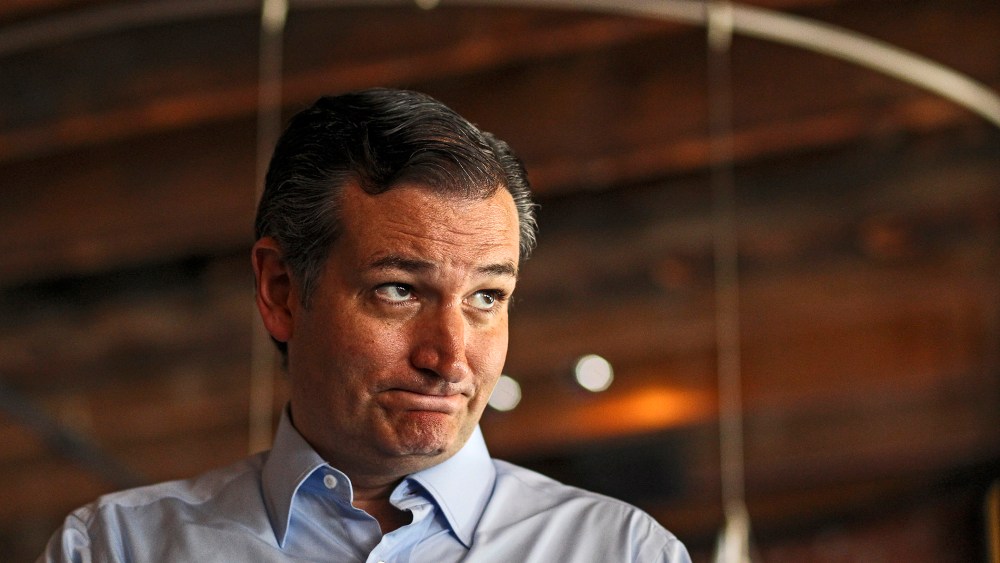 Republican presidential candidate, Sen. Ted Cruz, R-Texas, pauses while speaking at a business round table at Draft Sports Bar & Grill in Concord, N.H., Monday, Aug. 31, 2015. (Photo by Cheryl Senter/AP)