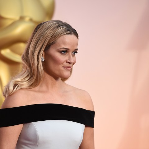 Reese Witherspoon arrives at the Oscars on Feb. 22, 2015, at the Dolby Theatre in Los Angeles, Calif. (Photo by Jordan Strauss/Invision/AP)