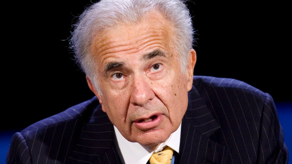 In this Oct. 11, 2007 file photo, Carl Icahn speaks in New York. (Photo by Mark Lennihan/File/AP)
