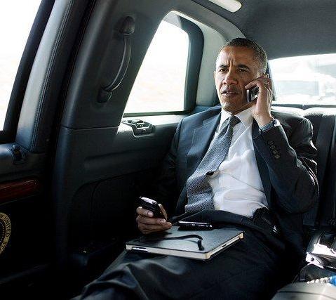 President Obama calls Aurora Mayor Steve Hogan