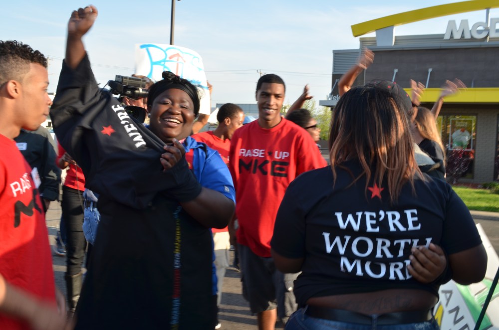 Striking fast food and retail workers in Milwaukee, Wisc. on May 15, 2013. (Photo courtesy of raiseupmke.org)
