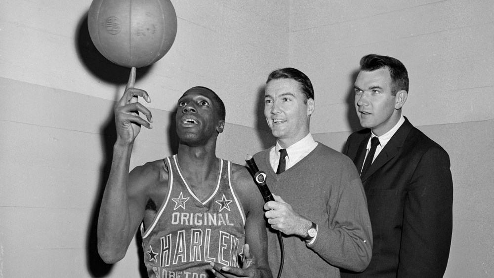 Meadowlark Lemon of the The Harlem Globetrotters being interviewed for CBS Sports Spectacular, Nov. 23, 1960. (Photo by CBS/Getty)