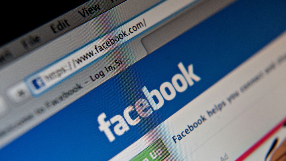 A Facebook Inc. logo is displayed at the top of the login page for facebook.com on a computer screen. (Photo by Daniel Acker/Bloomberg/Getty)