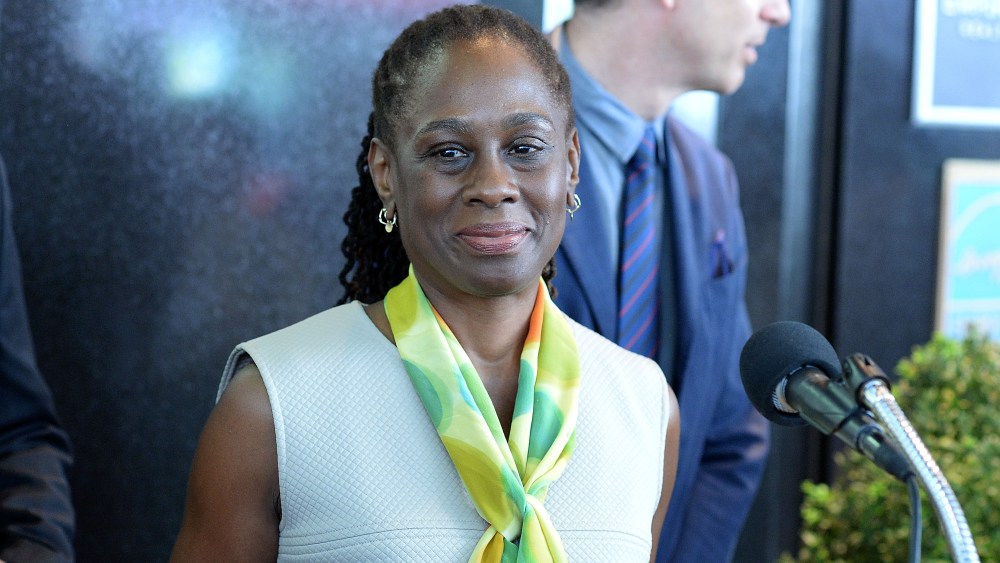 New York First Lady Chirlane McCray Visits The Empire State Building To Raise Awareness For Mental Health (Photo by Slaven Vlasic/Getty).