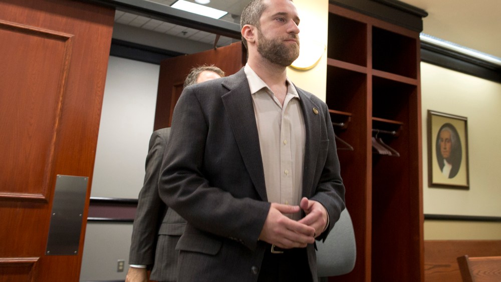 Dustin Diamond enters the courtroom during his trial in the Ozaukee County Courthouse in Port Washington, Wis. on May 29, 2015 (Photo by Jeffrey Phelps/Getty).