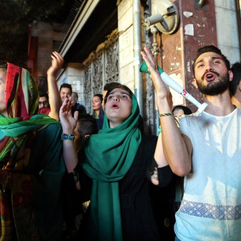Iran nuclear deal celebrated in Tehran