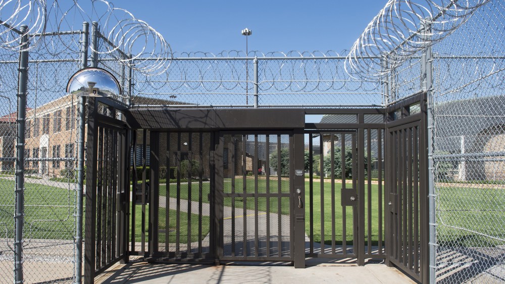 The entrance to El Reno Federal Correctional Institution in El Reno, Oklahoma, July 16, 2015, as US President Barack Obama arrives for a visit. (Photo by  Saul Loeb/AFP/Getty)