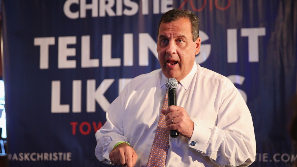 Chris Christie Campaigns Across The Hawkeye State (Photo by Scott Olson/Getty)