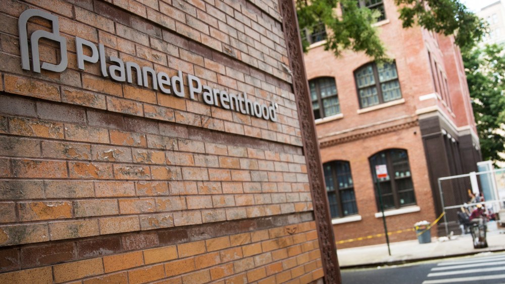 A Planned Parenthood location is seen on Aug. 5, 2015 in New York City. (Photo by Andrew Burton/Getty)