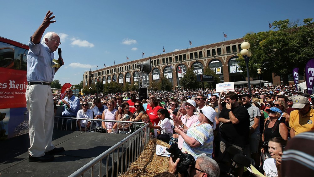 Democratic presidential candidate U.S. Sen. Bernie Sanders (I-VT) speaks to fairgoers at Iowa State Fair, Aug. 15, 2015 in Des Moines, Ia. (Photo by Justin Sullivan/Getty)