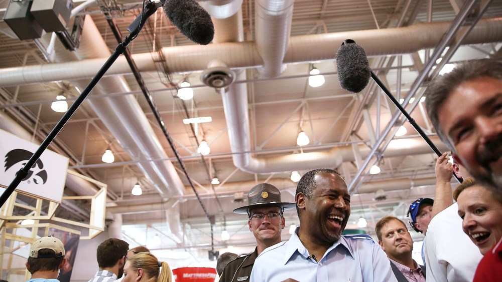Republican presidential hopeful Ben Carson tours the Iowa State Fair on August 16, 2015 in Des Moines, Iowa. (Photo by Justin Sullivan/Getty)