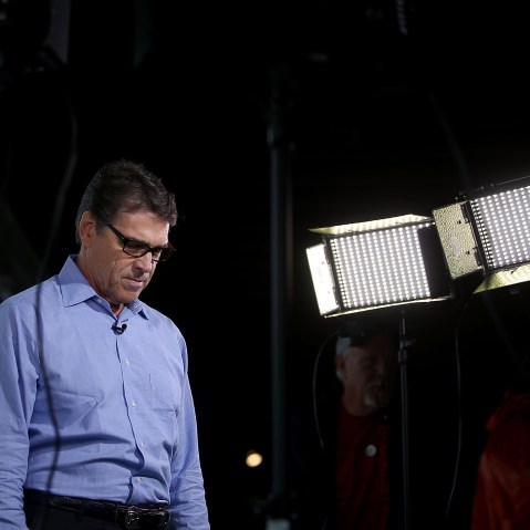 Republican presidential candidate and former Texas Gov. Rick Perry pauses after conducting a television news interview at the Iowa State Fair on Aug. 18, 2015 in Des Moines, Ia. (Photo by Justin Sullivan/Getty)