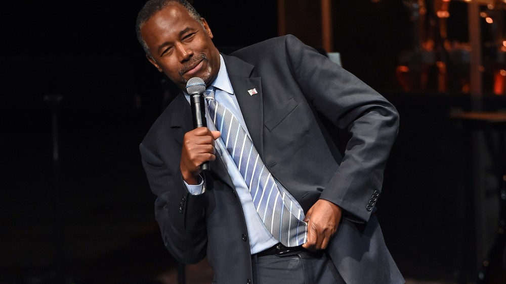 Republican presidential candidate Ben Carson describes how he tried to stab someone when he was a youth as he speaks at the International Church of Las Vegas on Nov. 15, 2015 in Las Vegas, Nev. (Photo by Ethan Miller/Getty)