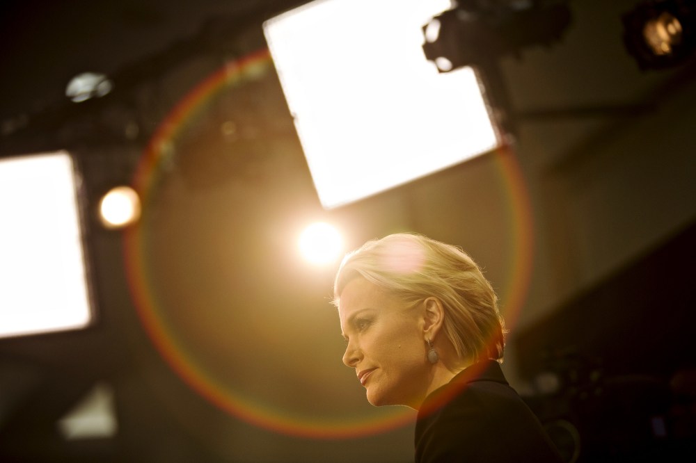 Fox News anchor Megyn Kelly pauses during a live broadcast following the Republican presidential candidate debate in Des Moines, Ia., Jan. 28, 2016. (Photo by Daniel Acker/Bloomberg/Getty)