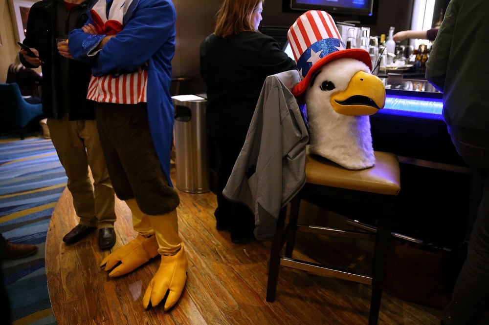 The head of an Uncle Sam eagle sits on a bar stool at the Marriott hotel bar on Jan. 31, 2016 in Des Moines, Ia. (Photo by Justin Sullivan/Getty)