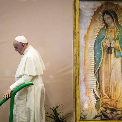 Pope Francis is seen after he addressed the audience at the Bachilleres College in Ciudad Juarez, Mexico on Feb. 17, 2016. (Photo by Manuel Velasquez/Anadolu Agency/Getty)