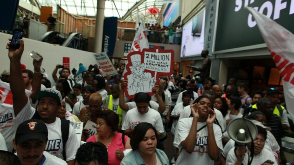Low-wage employees of federal contractors protest in Washington, D.C. on May 21, 2013. (Photo courtesy of GoodJobsNation.org)