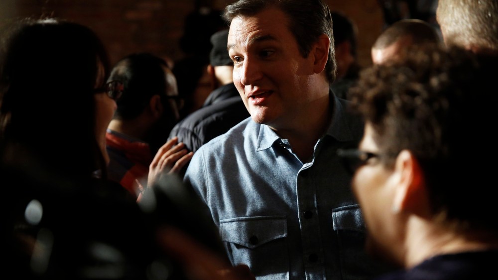 Republican presidential candidate Sen. Ted Cruz, R-Texas, meets with attendees during a campaign stop, Jan. 17, 2016, in Milford, N.H. (Photo by Matt Rourke/AP)
