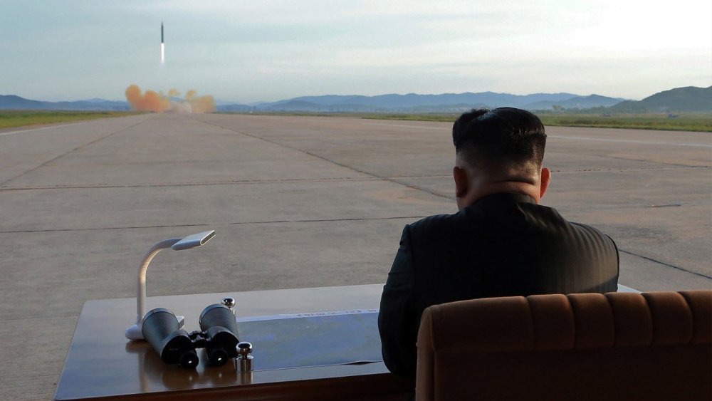 Image: Kim Jong Un attends launching of ballistic missile Hwasong-12