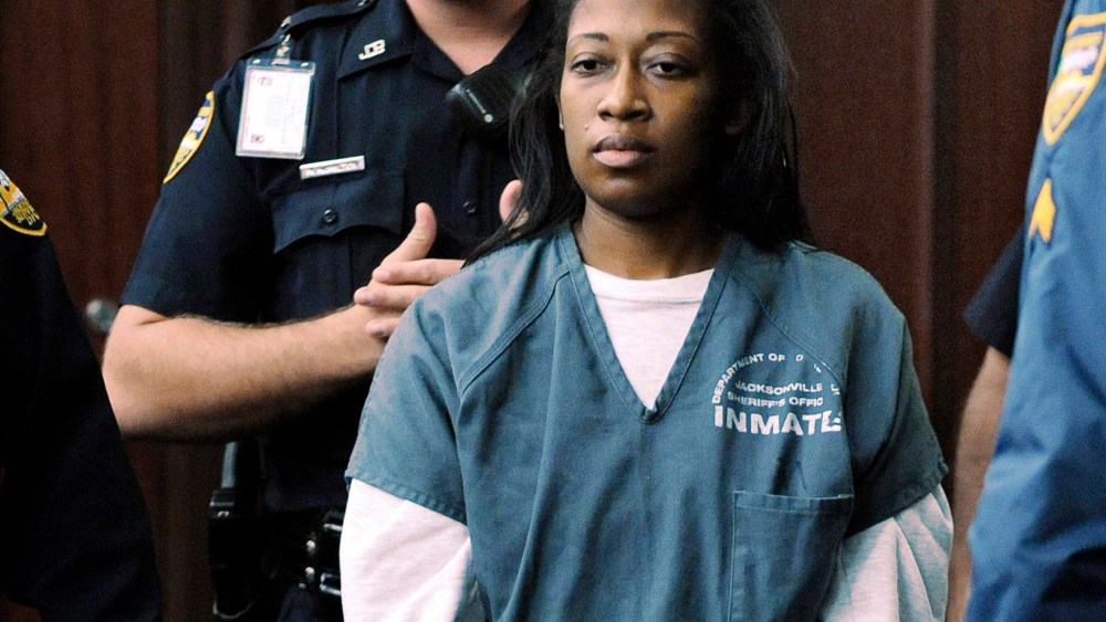 Marissa Alexander enters the courtroom for her bond hearing Wednesday, Nov. 13, 2013, in Jacksonville, Fla.