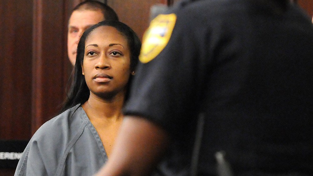 Marissa Alexander arrives in court on Thursday, October 31, 2013, at the Duval County Courthouse in Jacksonville, Fla.