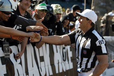 The Hochuli gun show is BACK