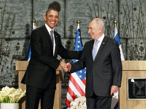 U.S. President Barack Obama (L) poses for a picture with Israel's President Shimon Peres following remarks at Peres' residence in Jerusalem March 20, 2013. Making his first official visit to Israel, Obama pledged on Wednesday unwavering commitment to...
